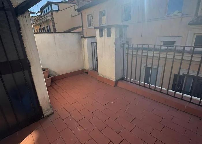 Piazza Venezia Attic Floor