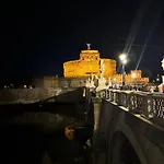 Piazza Venezia Attic Floor Appartamento *